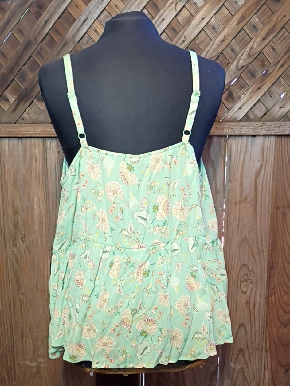 Torrid Mint Green Floral Tiered Camisole Top - Picture 4 of 8